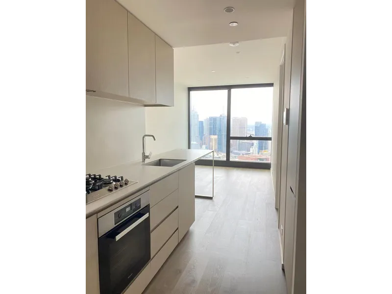 Beautiful 1 Bedroom 1 Bathroom with South Melbourne View