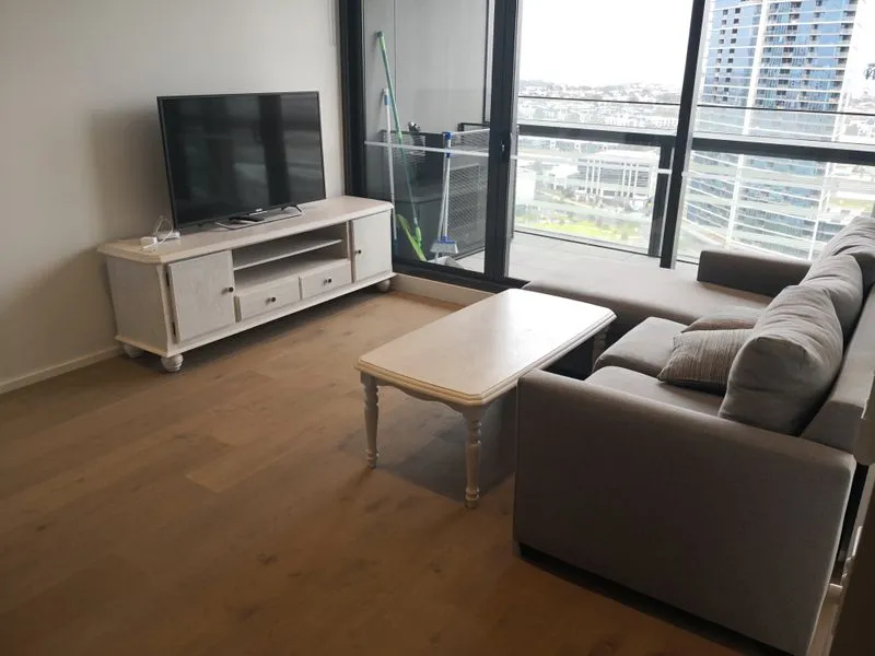 Amazing Water View 1Bedroom+1Study, Fully furnished