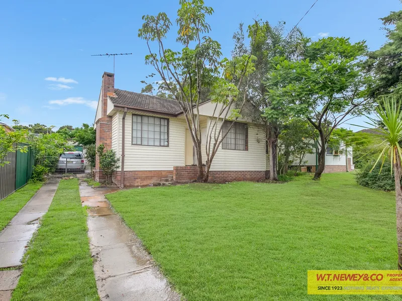 LAND VALUE! - DUPLEX POTENTIAL (STCA)