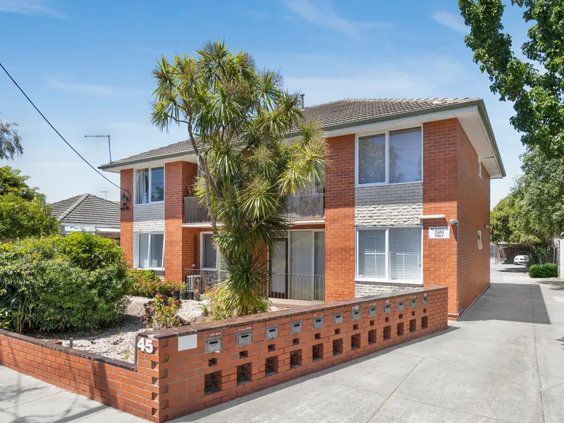 Great Start in Fantastic Location!