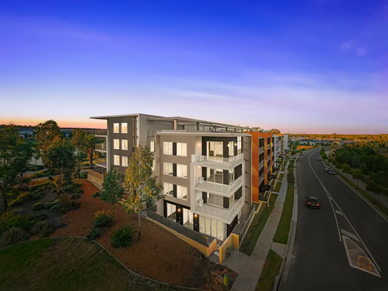 Brand new 2 bedroom apartment with 2 car spaces.    Close to Penrith CBD.   NOW COMPLETE & READY TO OCCUPY.