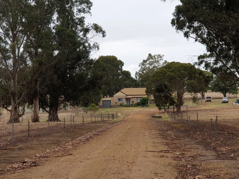 Strong Mount Barker Country Farm