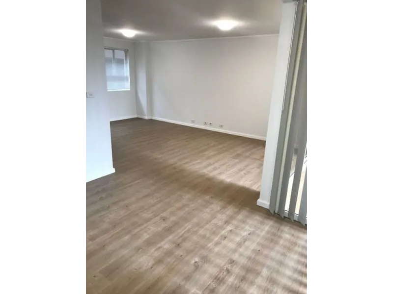 Burwood - Bright ,sunny 2 bed Apartment – Completely renovated,