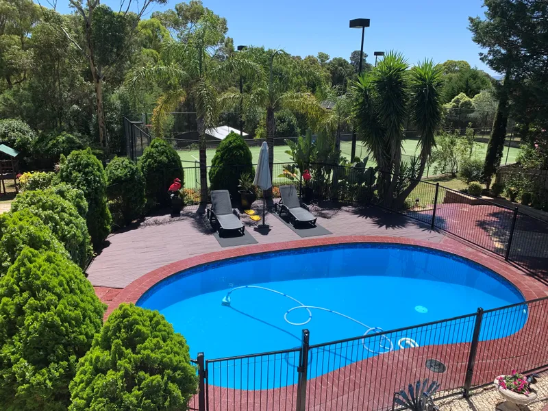 Rare 2261sqm Oasis in Prime Hemingway Estate