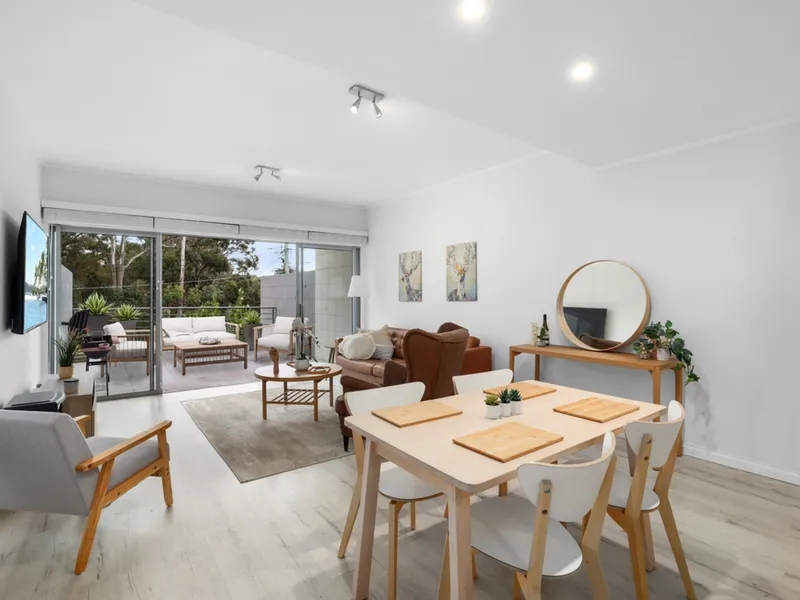 Waterside Coastal Haven - Park & Leafy Pittwater Views - Exclusive 