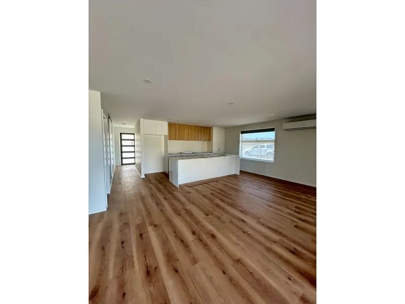 Low-maintenance luxury in beautiful Latrobe – Expected completion mid-February 2024