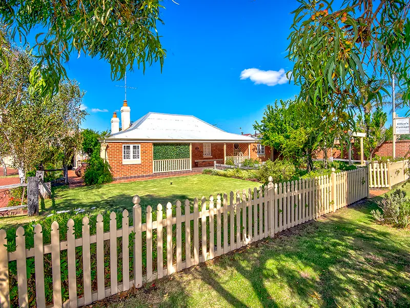 Desirable East Bunbury – Character Home with Two Incomes.