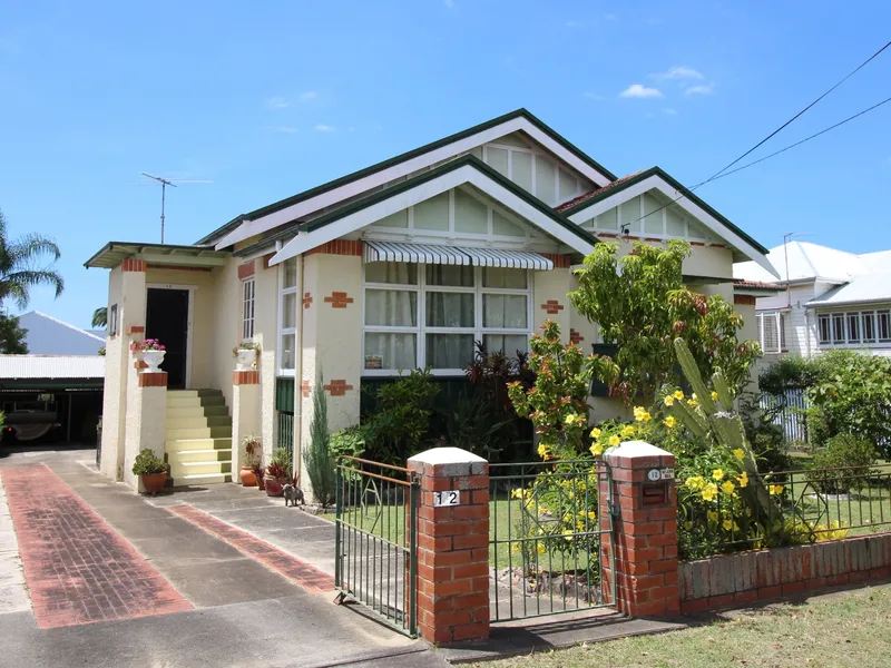 CHARACTER HOME ON 810m2 IN A BLUECHIP LOCATION