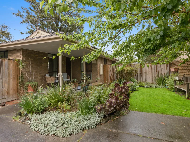 Sale By Closing Date Offers Close Monday 30th October @ 5.00pm (unless sold prior)