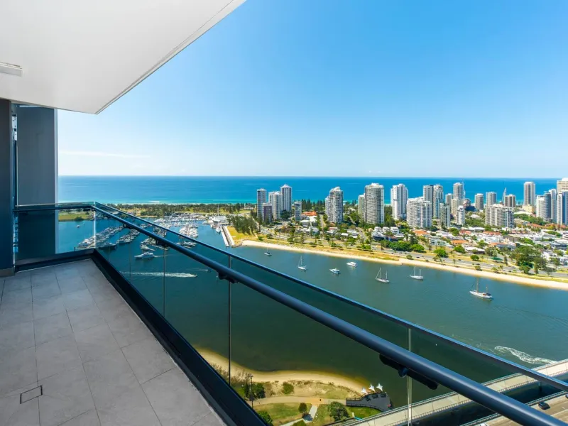 AMAZING VIEWS ON 23RD FLOOR!