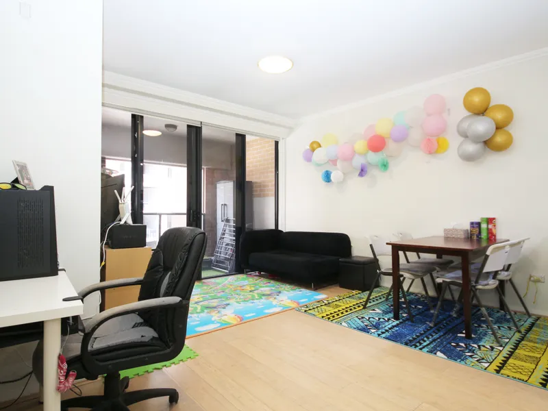 2 Bedroom Apartment with Absolute Convenience