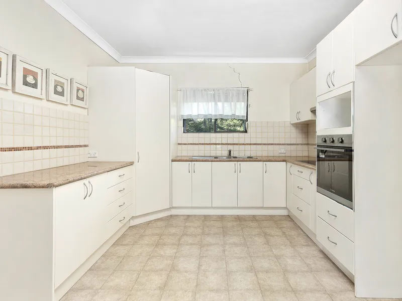 Immaculate & quality one bedroom granny flat!