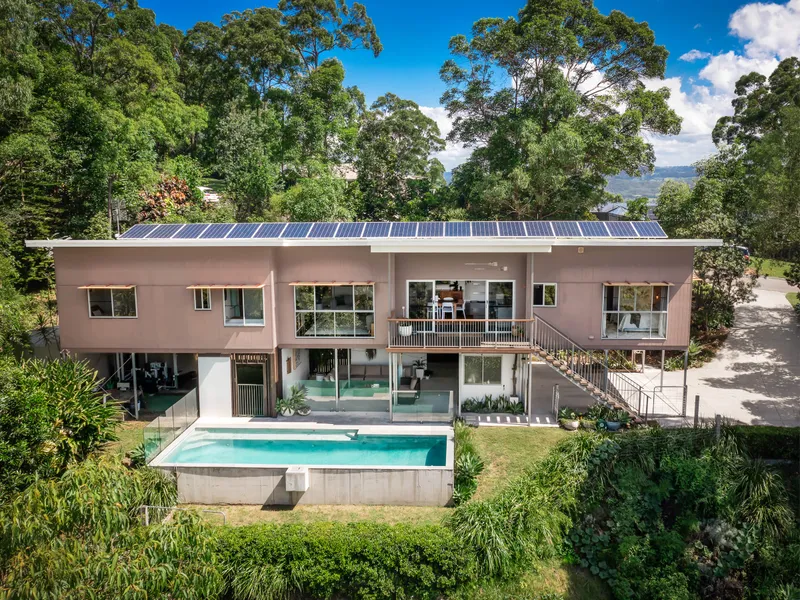 Serene country retreat with incredible views