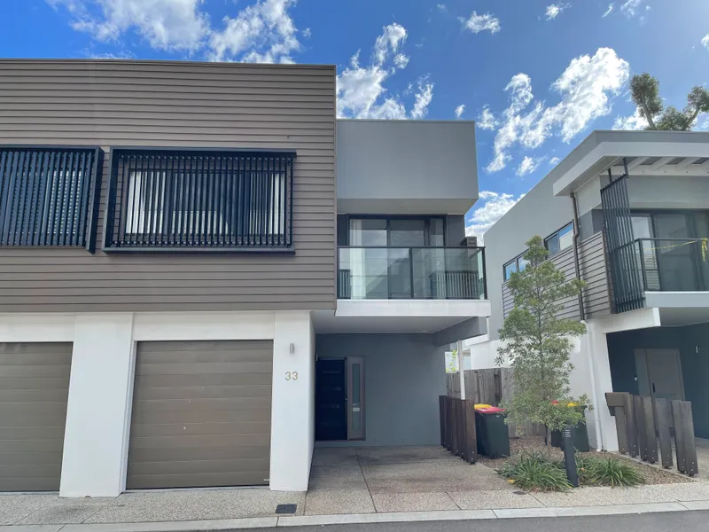 Prime Opportunity! Ultra spacious, thoughtfully designed townhome in Calamvale