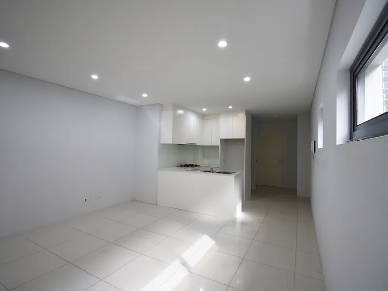 BIG & MODERN APARTMENT AT GROUND FLOOR