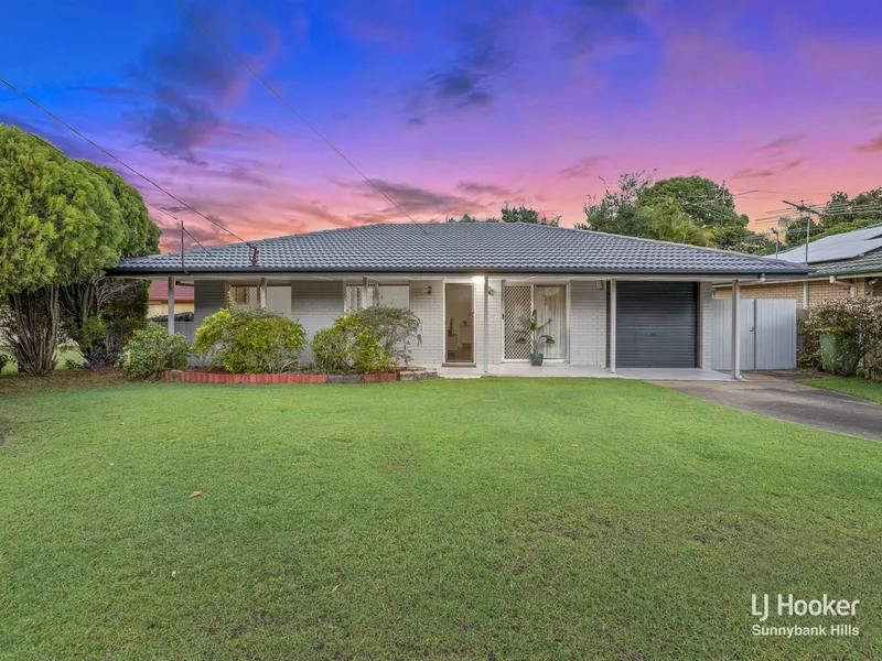 PRISTINE, MODERN & READY TO GO!