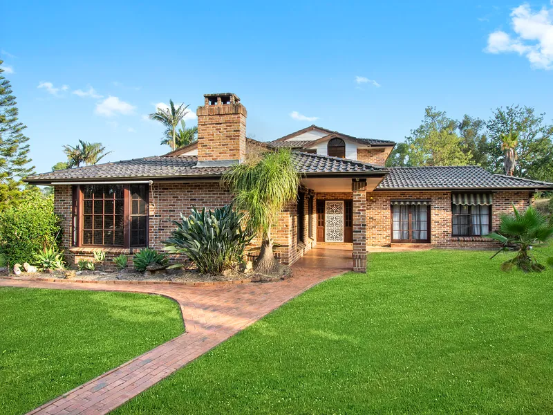 Large Home Large Land Popular Location
