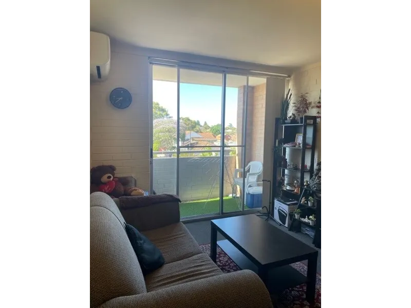 Low Maintenance Apartment in Amazing Location