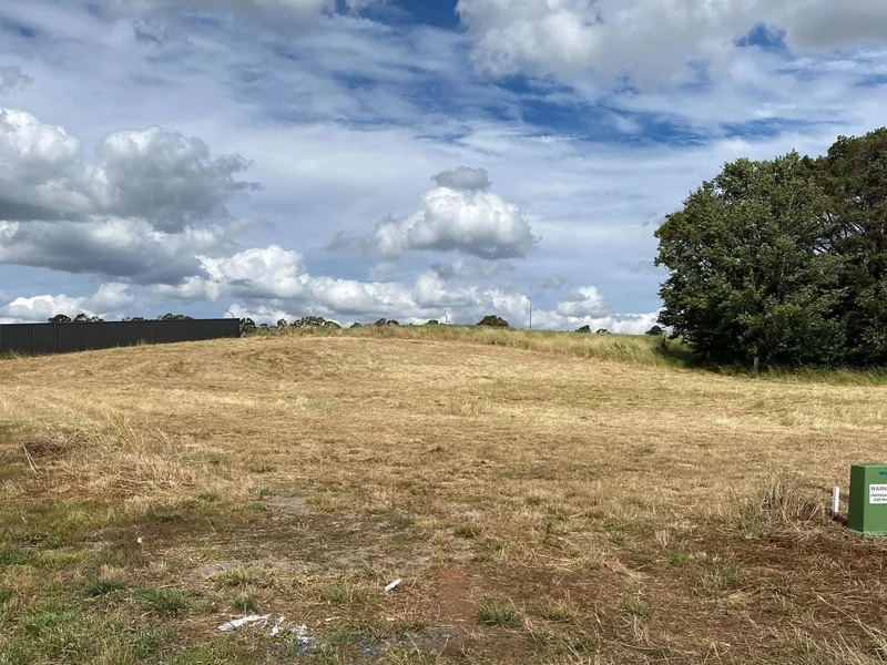 POPULAR NEW CROOKWELL ESTATE 