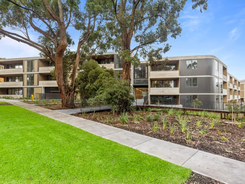 The Grounds of Ivanhoe East