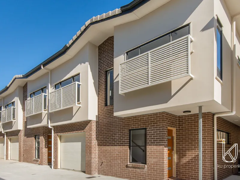 Perfectly Positioned Townhouse