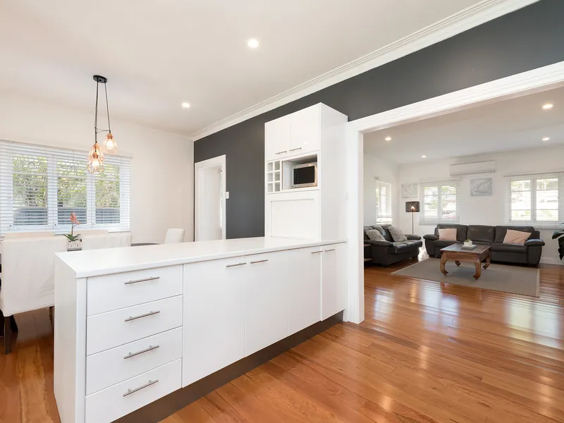 Calling all astute buyers, no risk development site on 1511m2