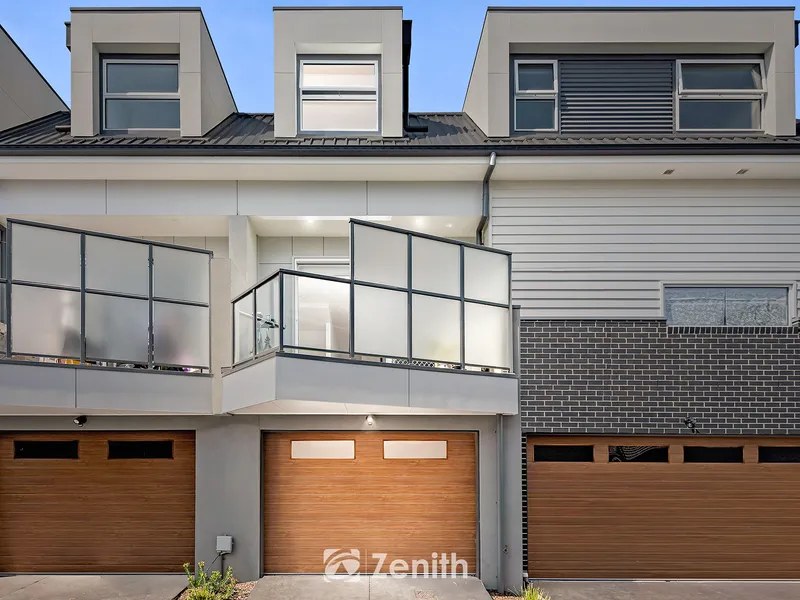 Stylish and sophisticated townhouse in the heart of Ringwood
