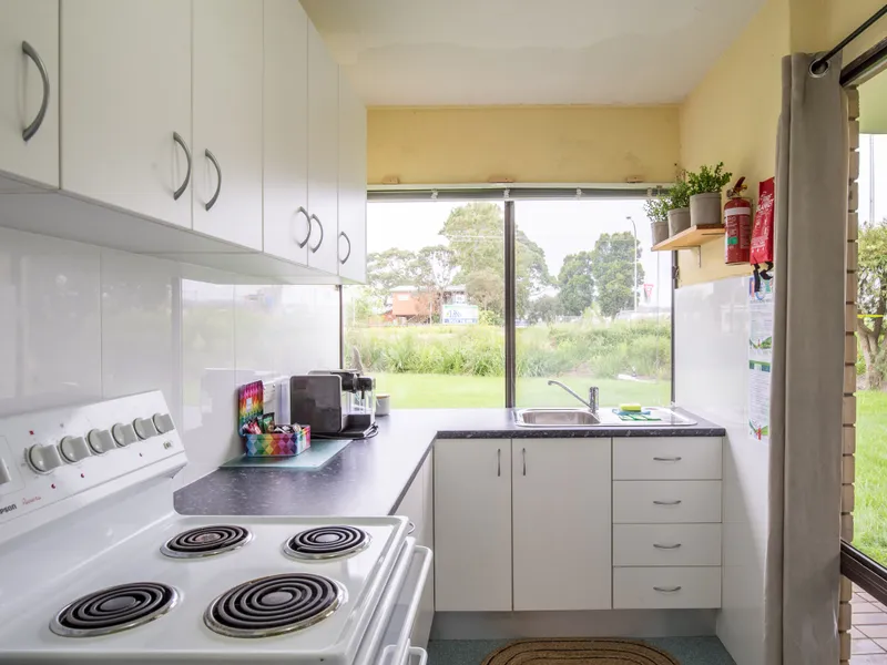 Short Stroll To Town