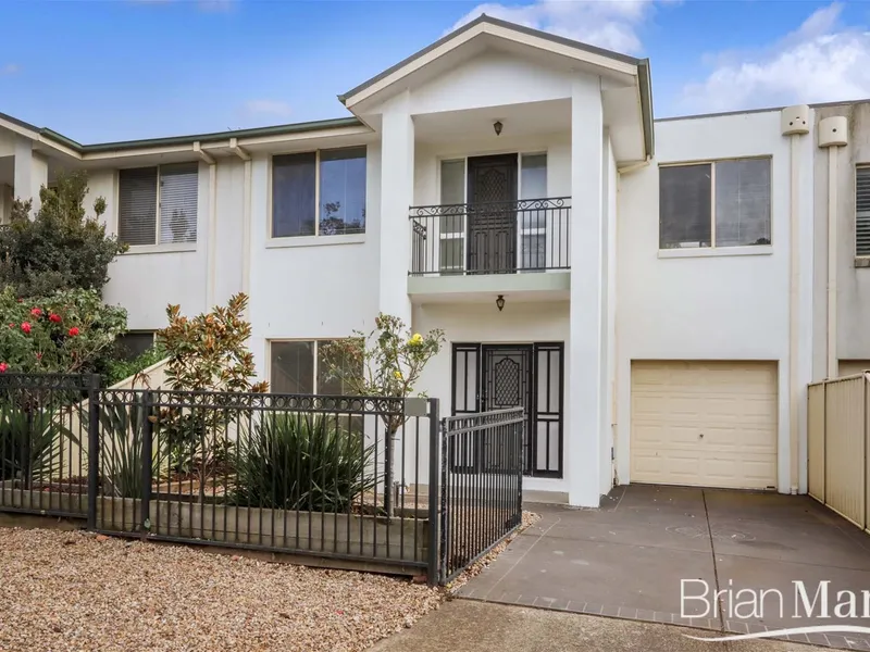 Perfectly Positioned Townhouse