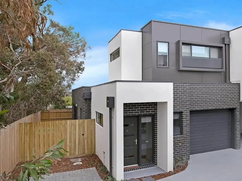 2 Bedroom Modern Townhouse