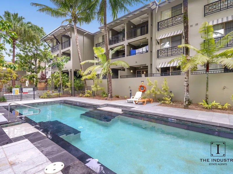 RESTORT STYLE LIVING IN THE HEART OF CAIRNS