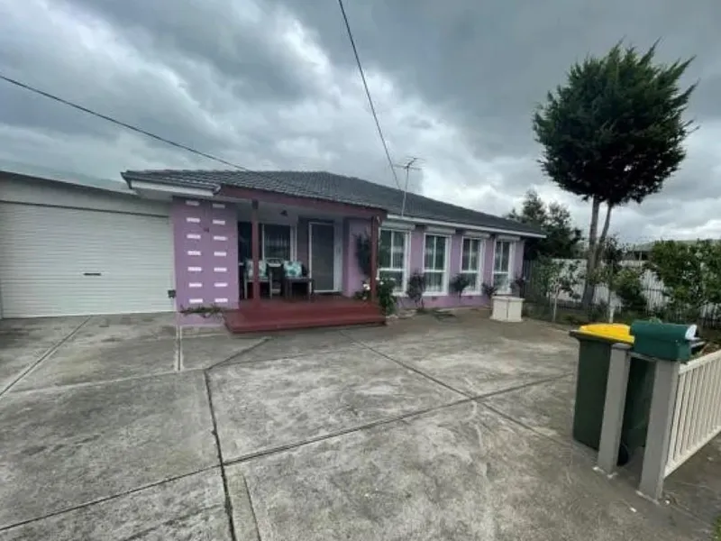 SPACIOUS HOME IN A GREAT LOCATION