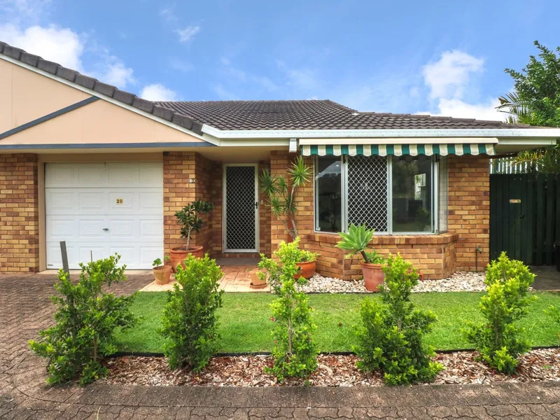 Quality Unit within a stones throw of Maroocydore CBD