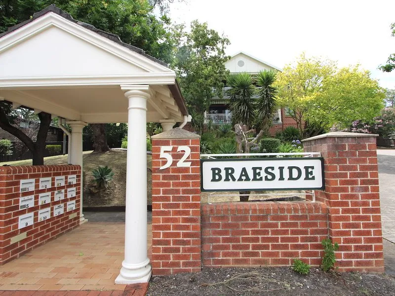 Ground Level Unit In Camden CBD