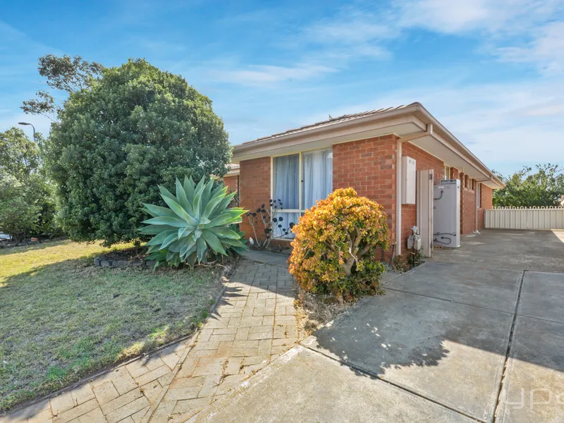 FAMILY HOME IN QUIET COURT LOCATION!