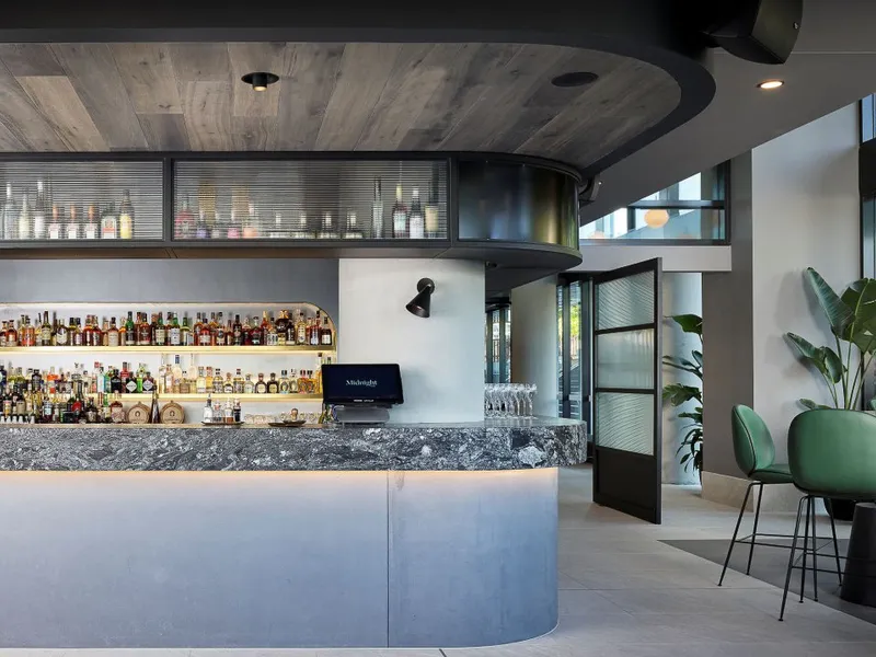 Contemporary apartment in the perfect central location