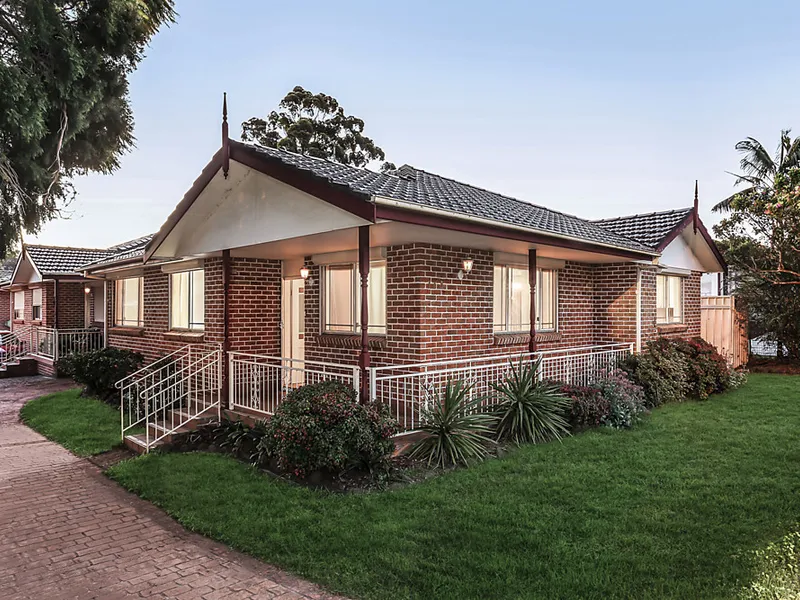 Torrens title home in ultra convenient location