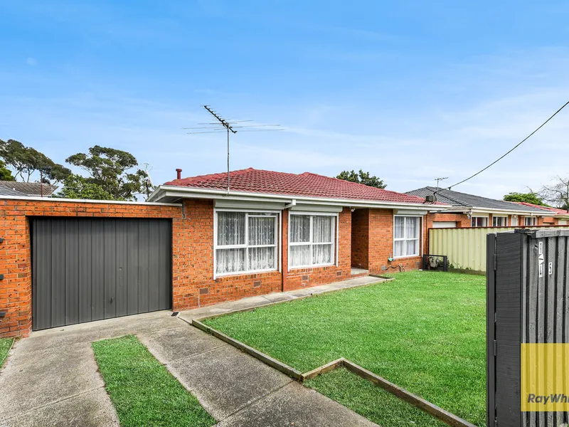 A RARE FIND - NEWLY RENOVATED WITH OWN STREET FRONTAGE!