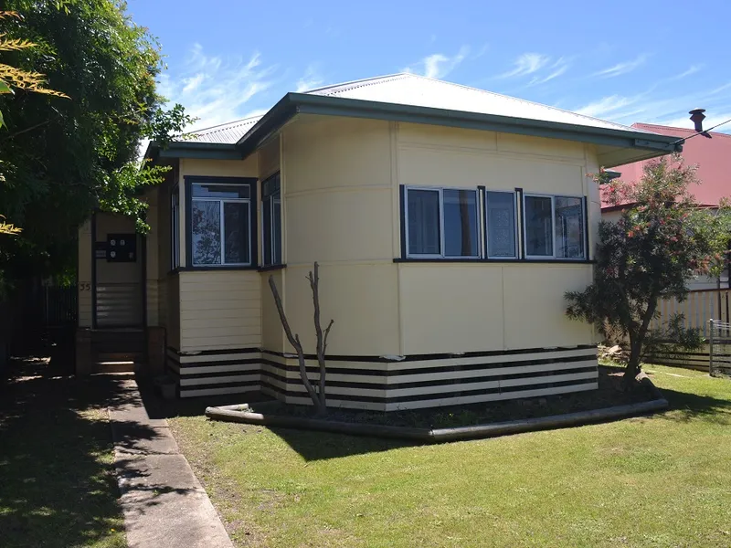35 Urabatta street