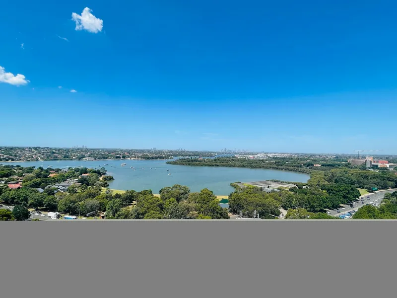 Nearly Brand New Unit | Spacious and Stunning two bedrooms with City View and Water View
