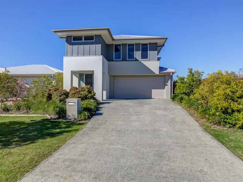 Modern Home, Great Location