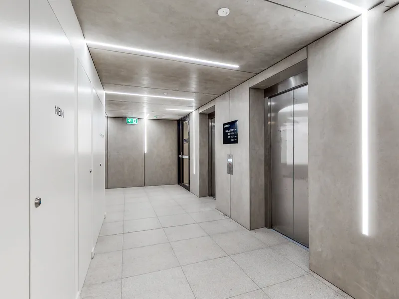 BEAUTIFUL 1 BEDROOM PLUS STUDY APARTMENT FLOWING WITH NATURAL LIGHT