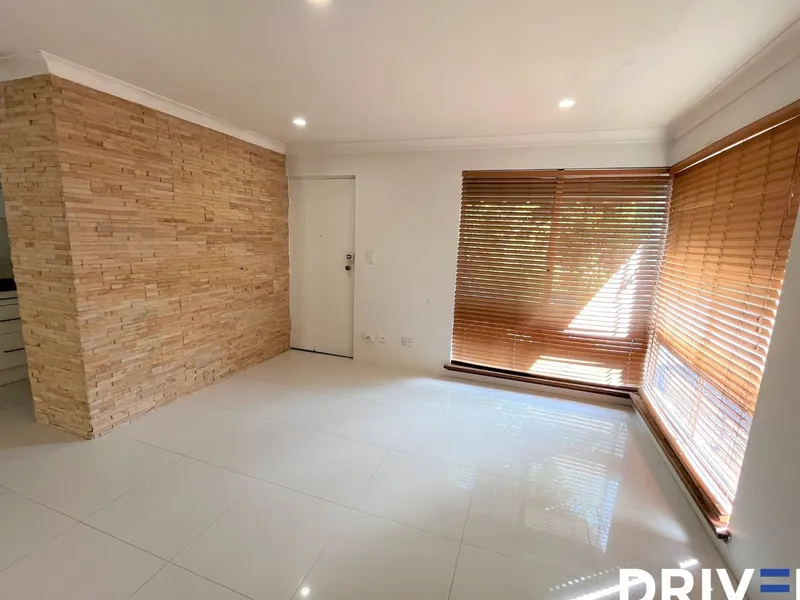 FANTASTIC FRONT VILLA WITH ENCLOSED OUTDOOR AREA