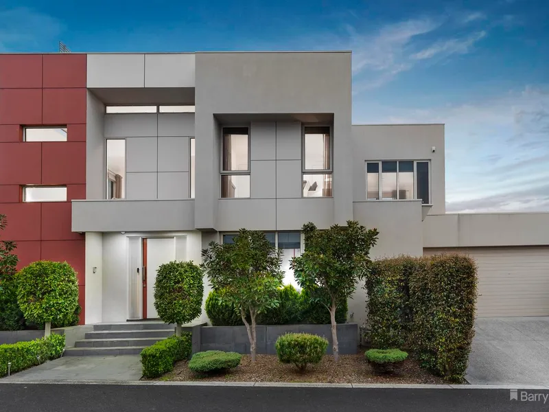 Entertainer’s Dream in a Parkland Pocket