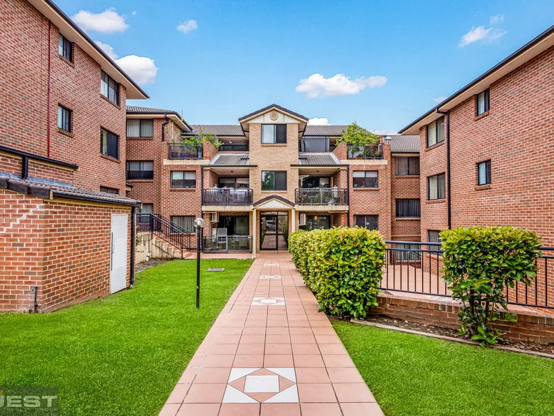 Ideal Location, Close to all