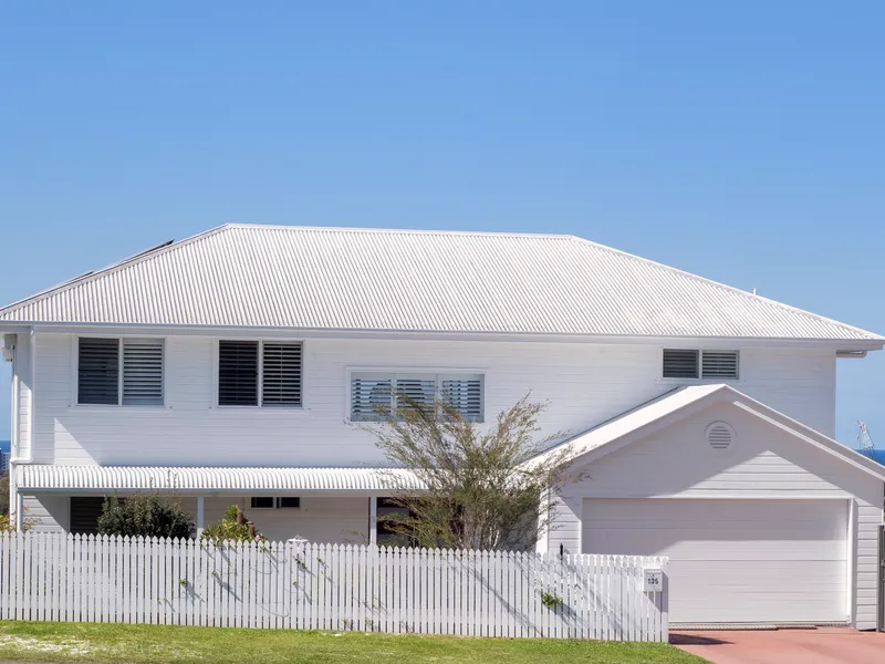 Sprawling and Stylish Ocean-View Entertainer