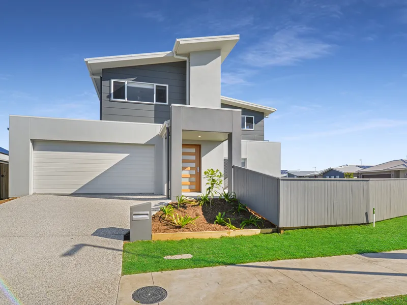 Rare Baringa Duplex - Vacant and ready to be your Christmas Present!