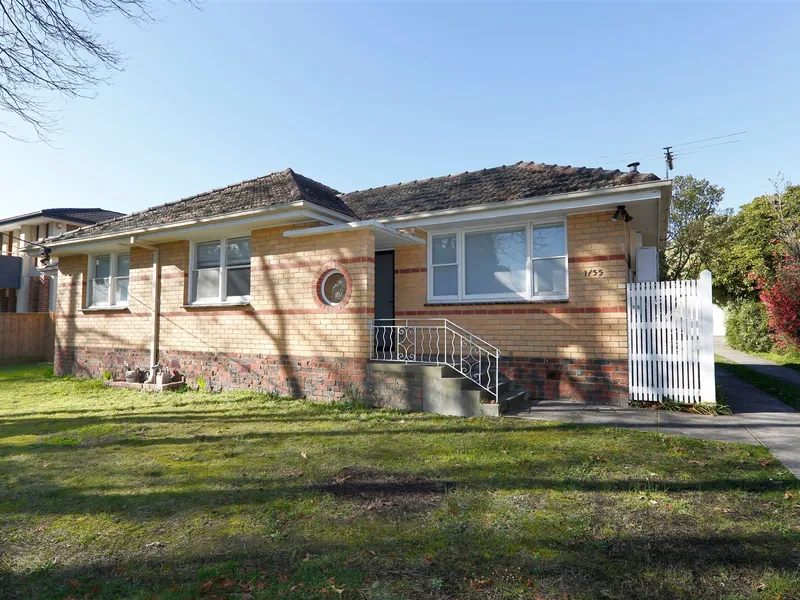 Beautifully renovated delight!!!