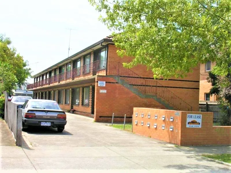 LOCATION LOCATION LOCATION !!