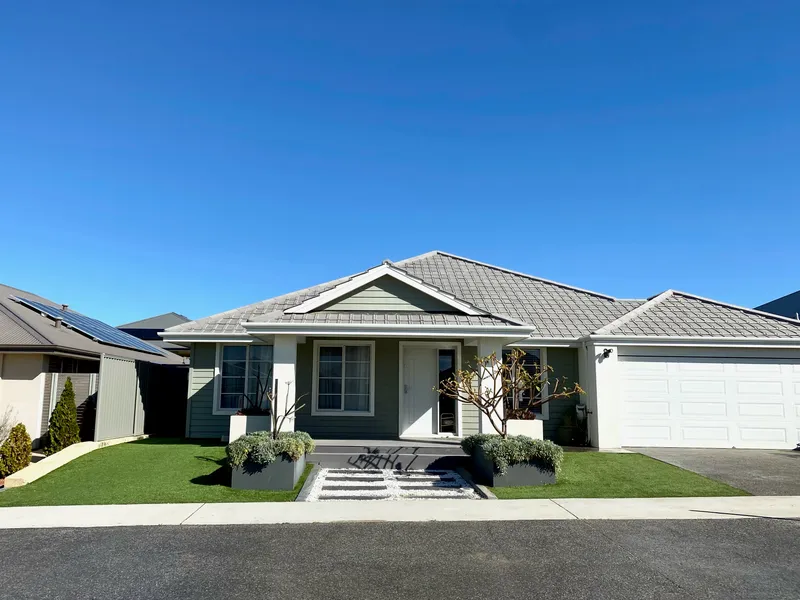 ALKIMOS, Trinity Estate - Wow - take a look at this STUNNER! Georgian Style family home with an abundance of features for you to enjoy